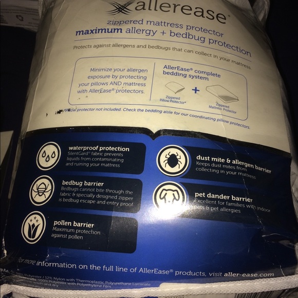 Allerease zippered mattress protector Full - Picture 2 of 3